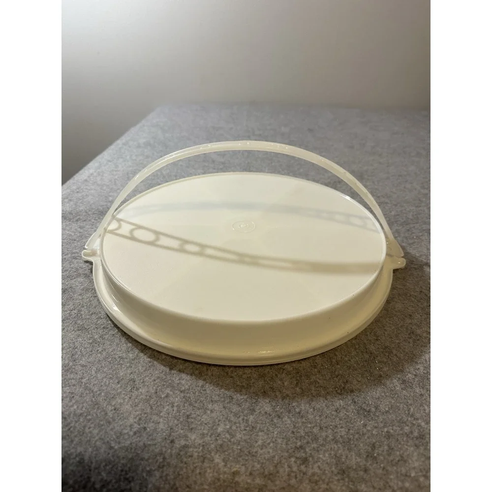 VIntage Tupperware 405 Party Susan Divided Serving Tray with Carry Handle & Lid‎